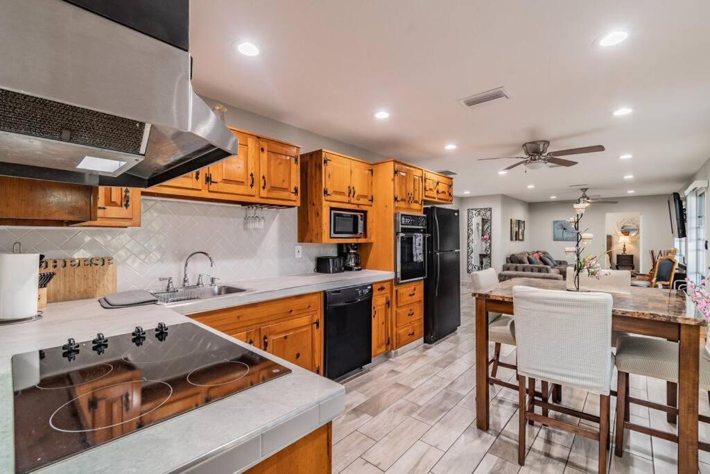 Town 'N' Country Cozy Corner, Your Florida Fun Hub Villa Тампа Екстериор снимка