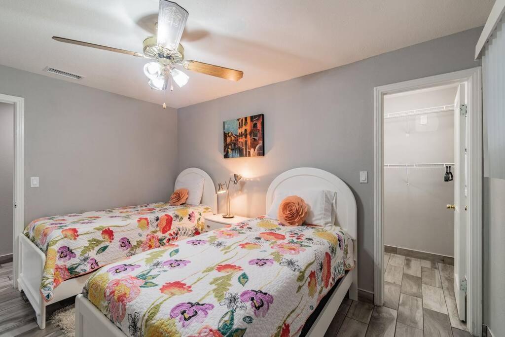 Town 'N' Country Cozy Corner, Your Florida Fun Hub Villa Тампа Екстериор снимка